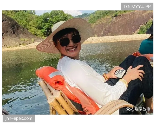 如果杨昊把家里那张月账单晒出来,普通人会怀疑自己工资打了水漂 如果杨昊把家里那张月账单晒出来,普通人会怀疑自己工资打了水漂